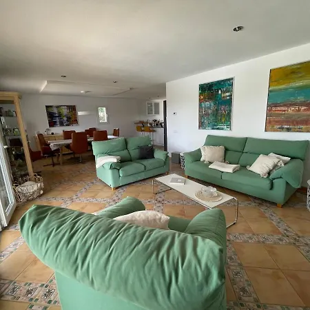 Schoenes Casa Caesar Mit Grossem Pool