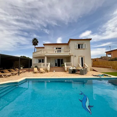 Schoenes Casa Caesar Mit Grossem Pool Holiday home Urbanicacion ses palmeres